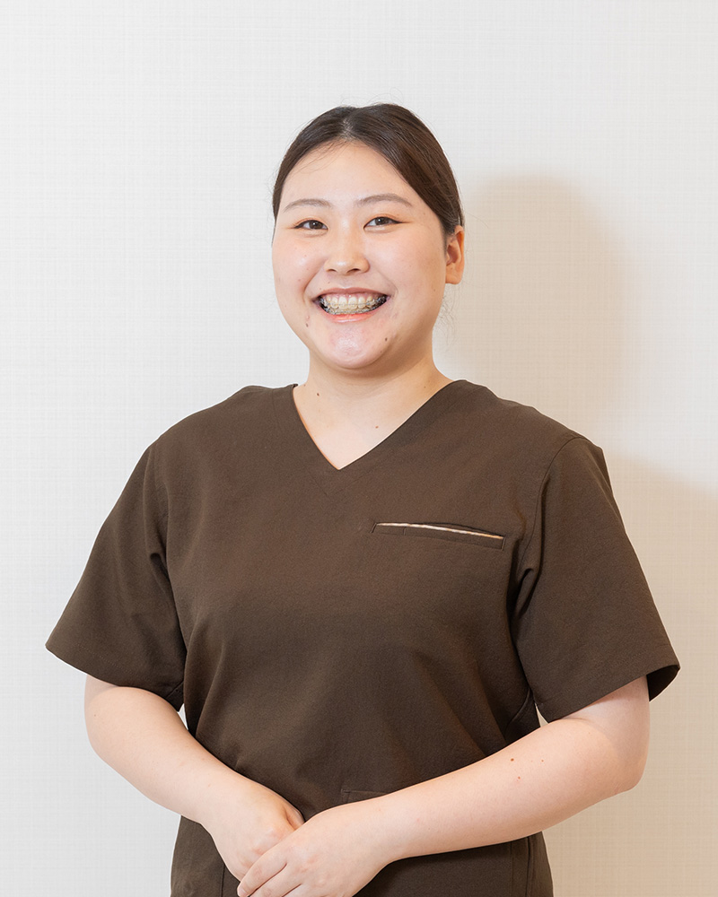 歯科医師　小林 茜里