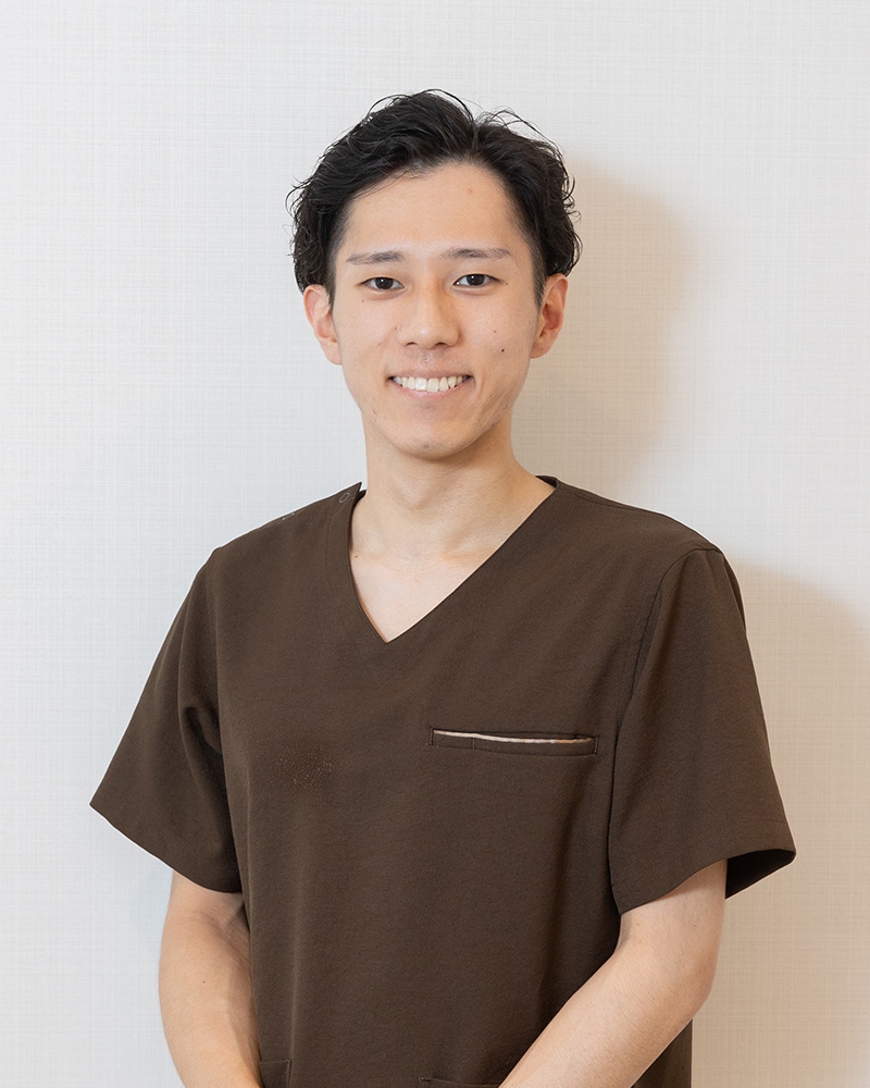 歯科医師　薮本 駿
